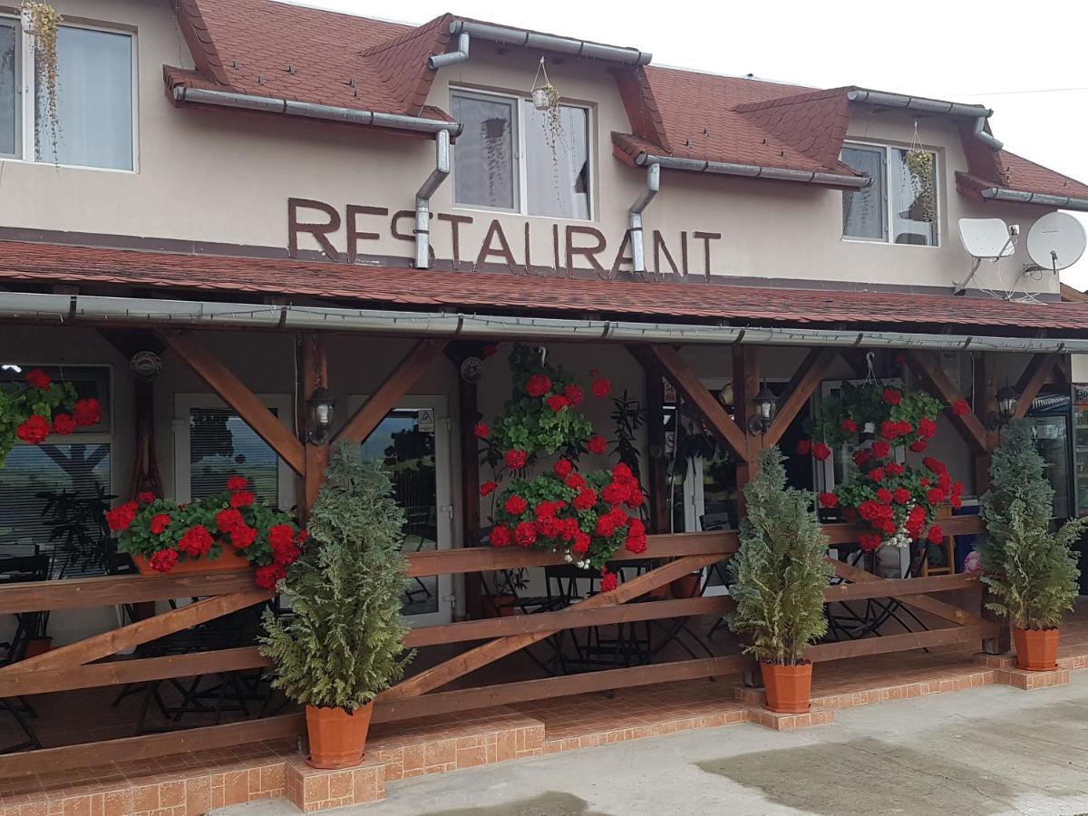 Casa Soral Bed & Breakfast Uriu Bagian luar foto